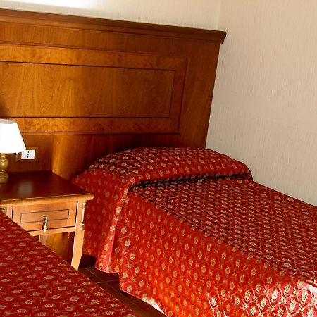 Hotel Cinecitta Ρώμη Εξωτερικό φωτογραφία