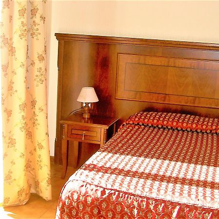 Hotel Cinecitta Ρώμη Εξωτερικό φωτογραφία