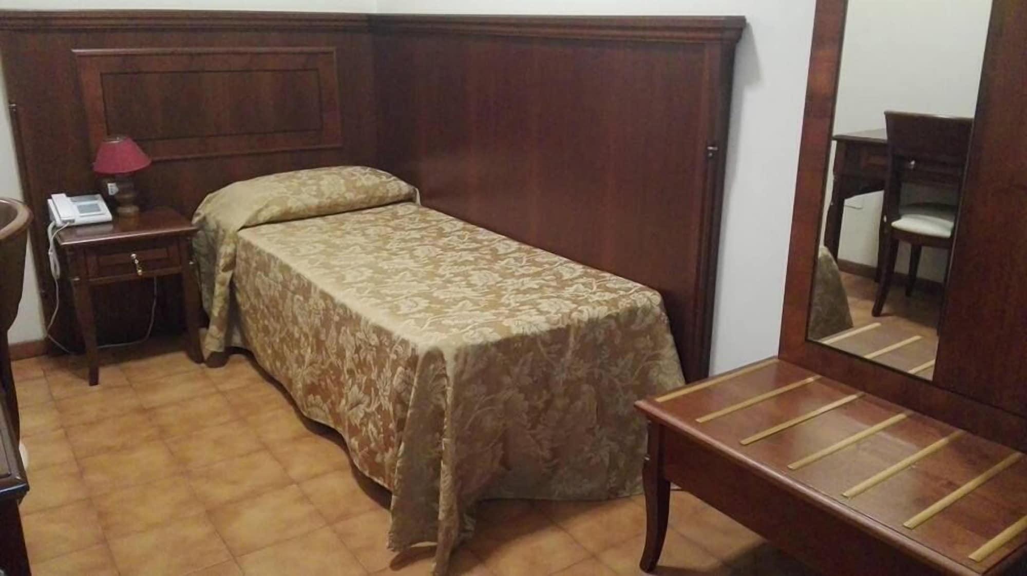Hotel Cinecitta Ρώμη Εξωτερικό φωτογραφία