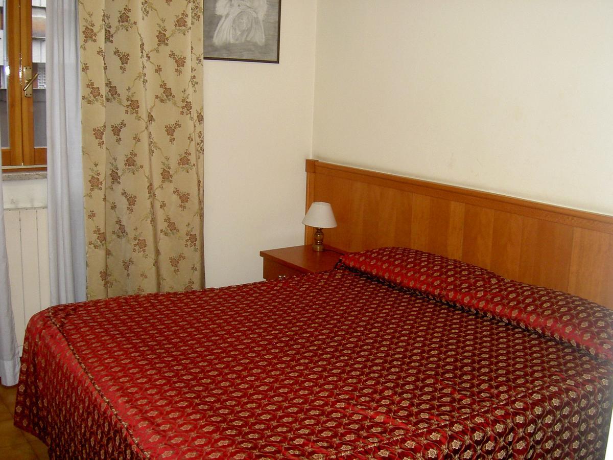 Hotel Cinecitta Ρώμη Εξωτερικό φωτογραφία